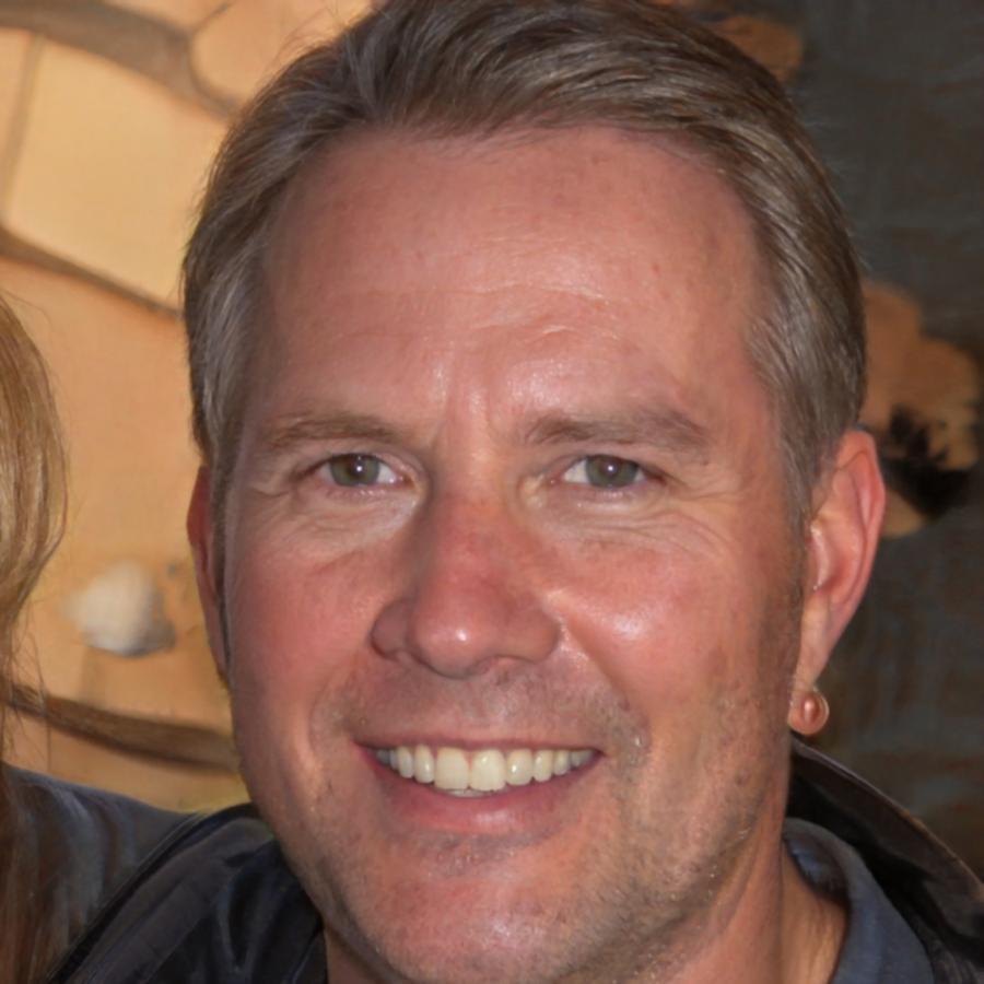 Senior SEO Consultant Marcus Thompson